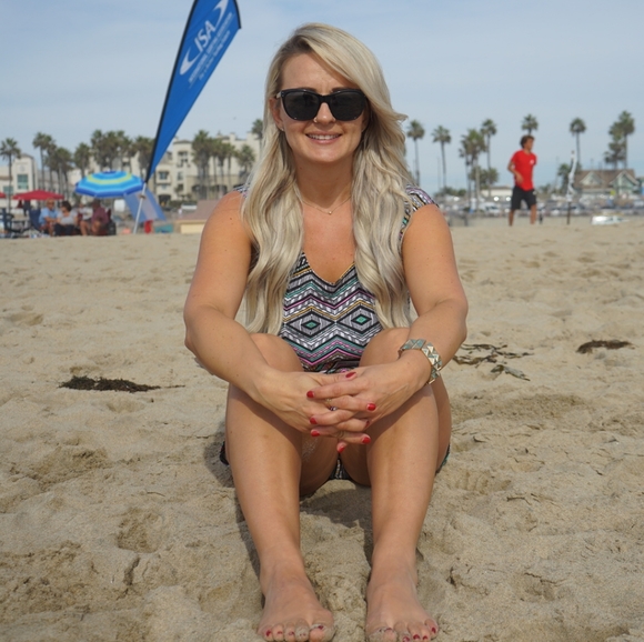 From my closet to yours 💕 - Picture 2 of 3